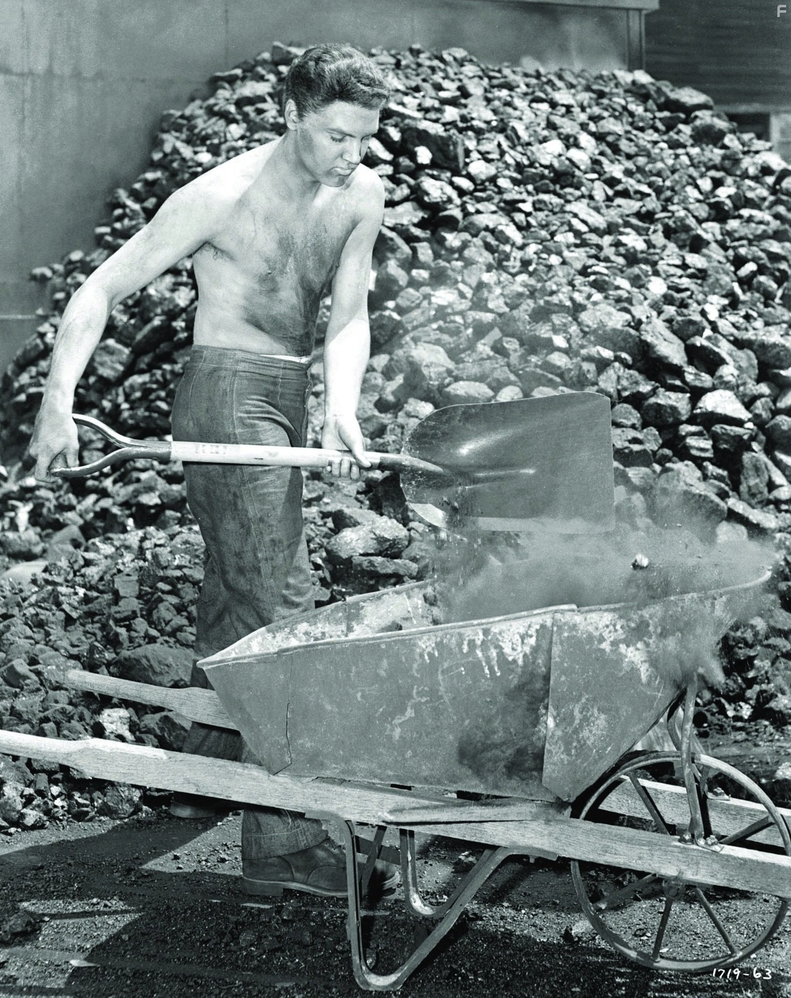 Elvis Presley in Тюремный рок (1957)