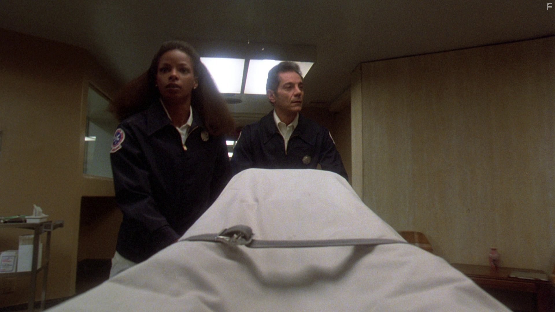 Frankie Hill and Antony Ponzini in Пятница 13 - Часть 4: Последняя глава (1984)