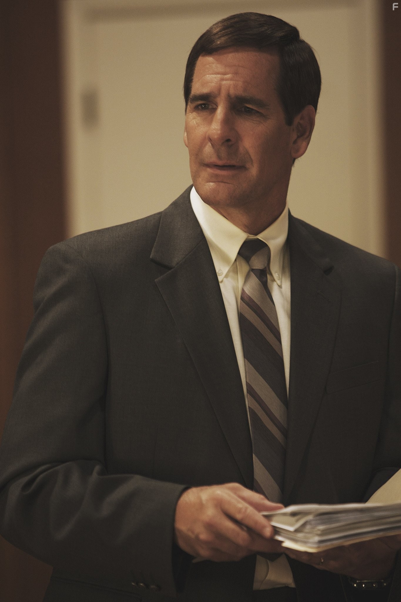 Scott Bakula in Информатор! (2009)
