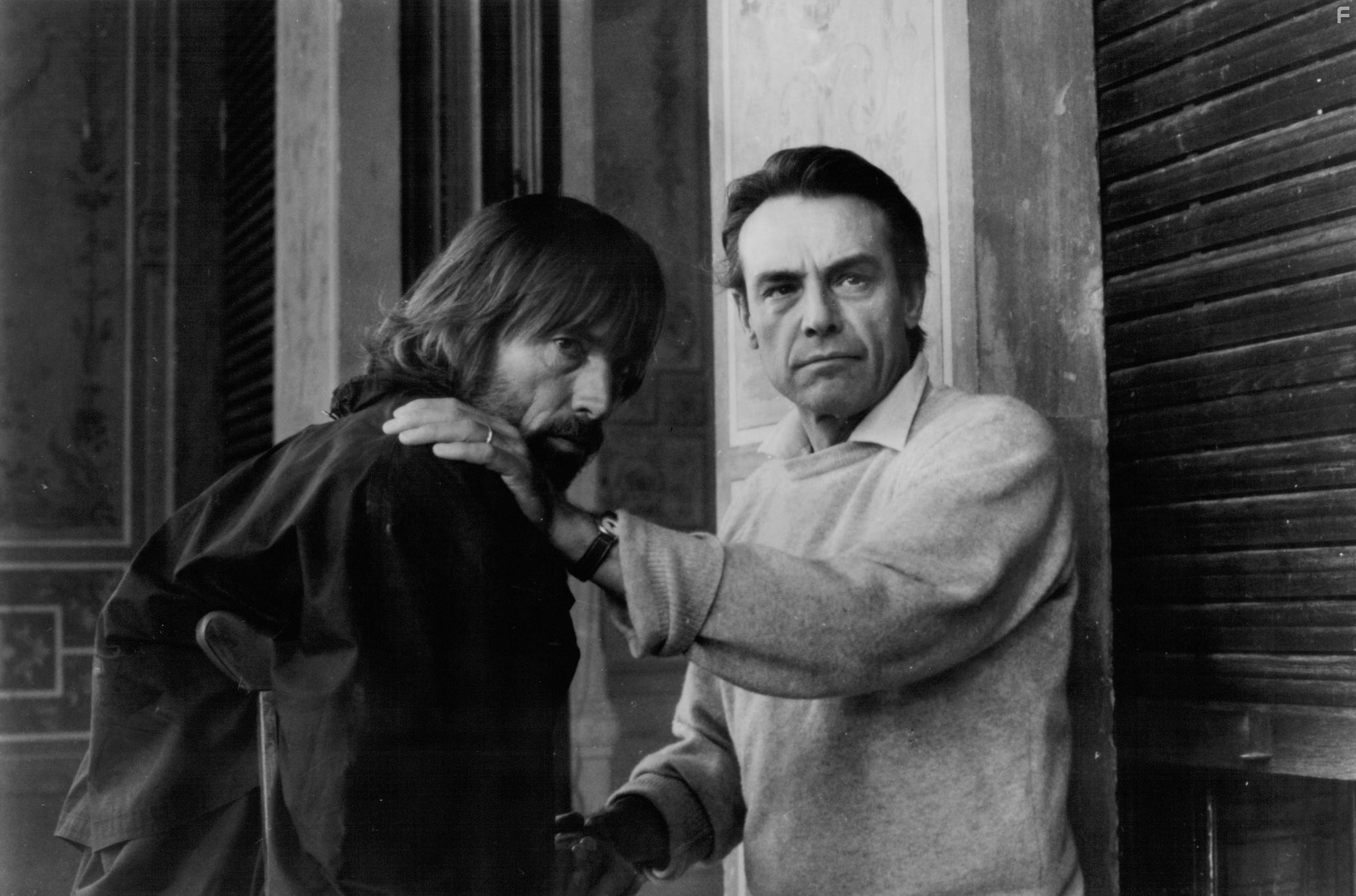 Scott Glenn and Paul Shenar in Смерть телохранителя (1987)