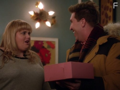 Nate Torrence and Rebel Wilson in Супер веселый вечер (2013)