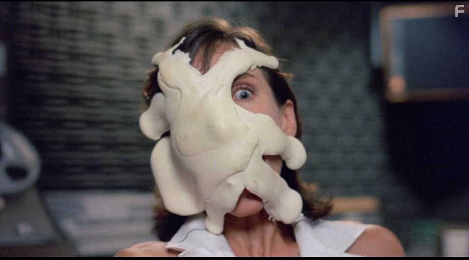 Andrea Marcovicci in Вкусная дрянь (1985)