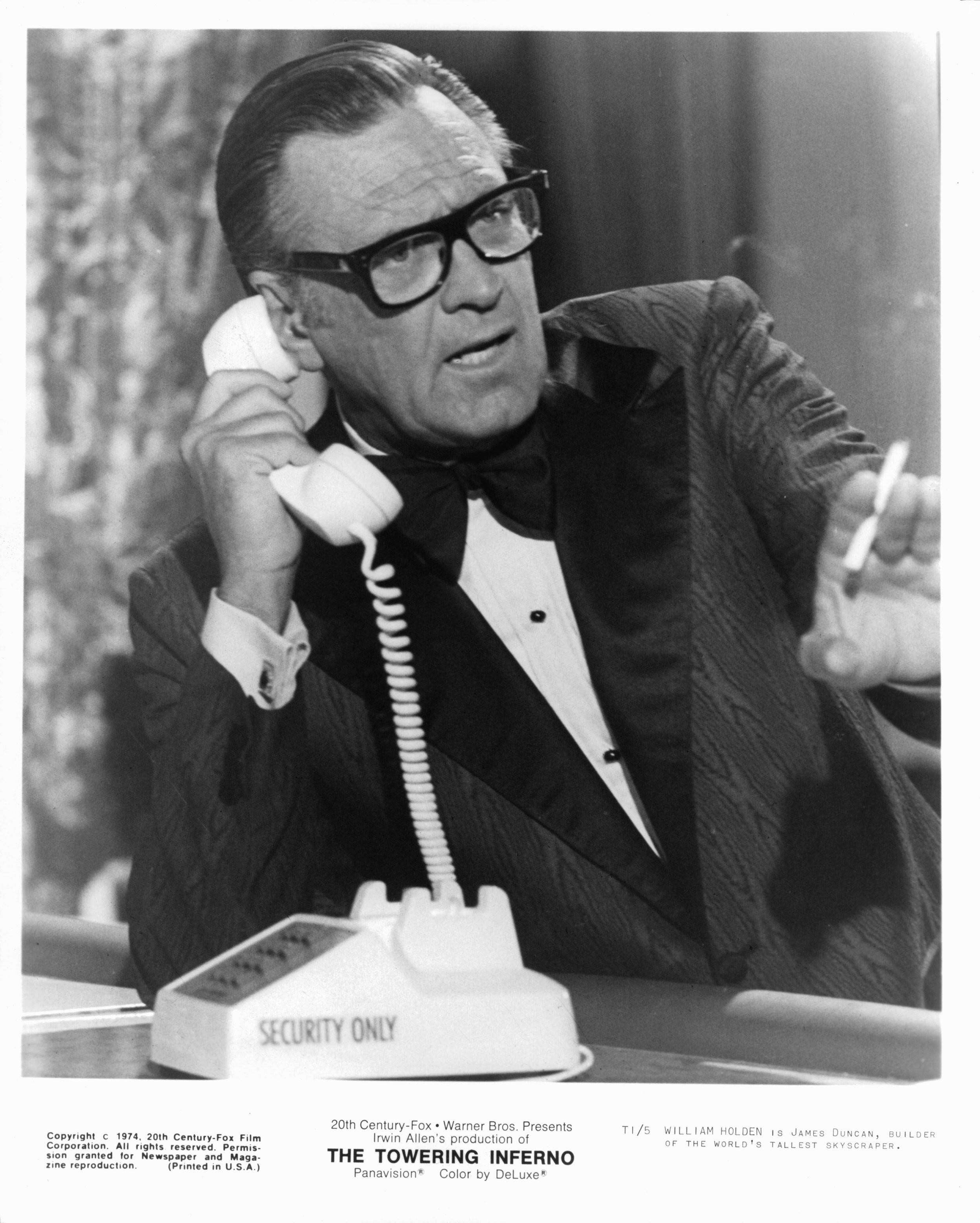 William Holden in Yздымaющийся ад (1974)