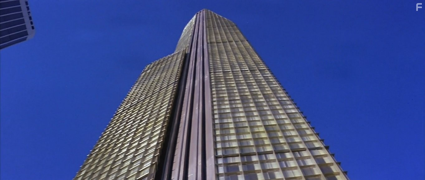 Yздымaющийся ад (1974)