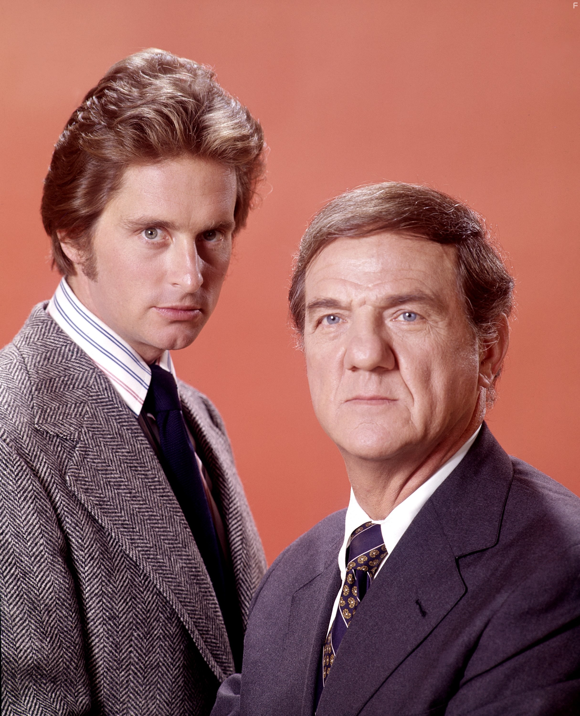 Michael Douglas and Karl Malden in Улицы Сан Франциско (1972)