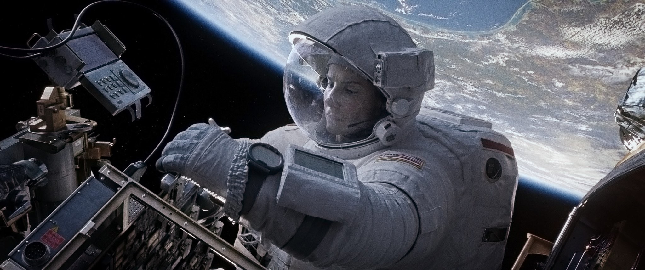 Sandra Bullock in Гравитация (2013)