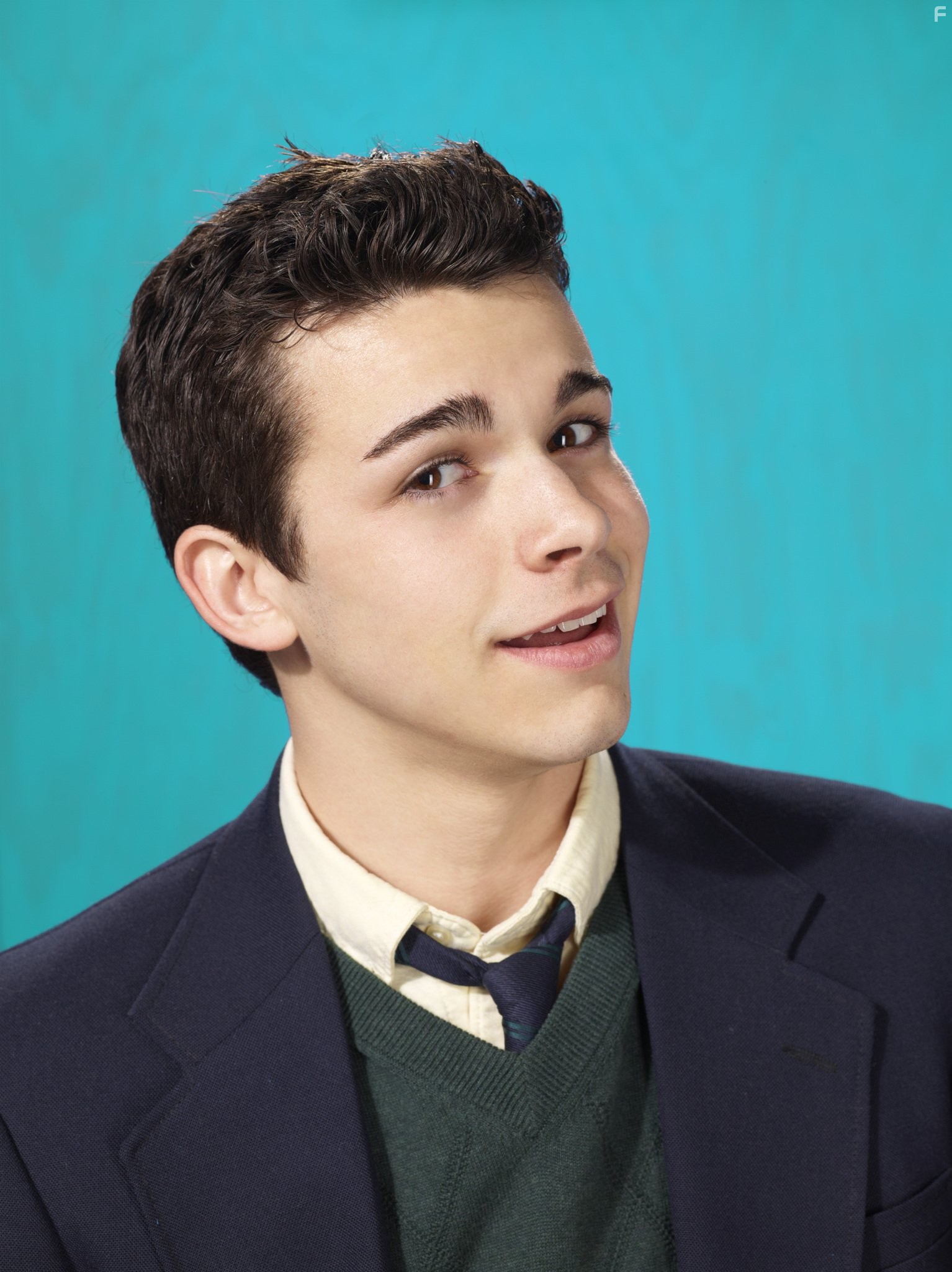 Joey Pollari in Переростки (2012)