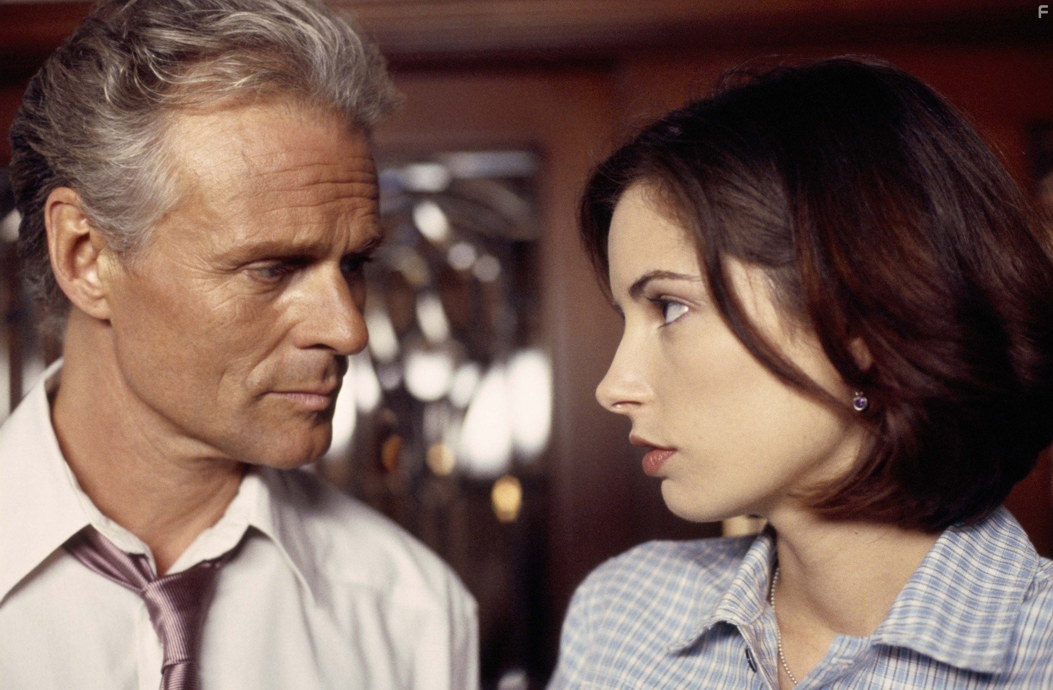 Michael Des Barres and Megan Edwards in Ядовитый плющ: Новое совращение (1997)