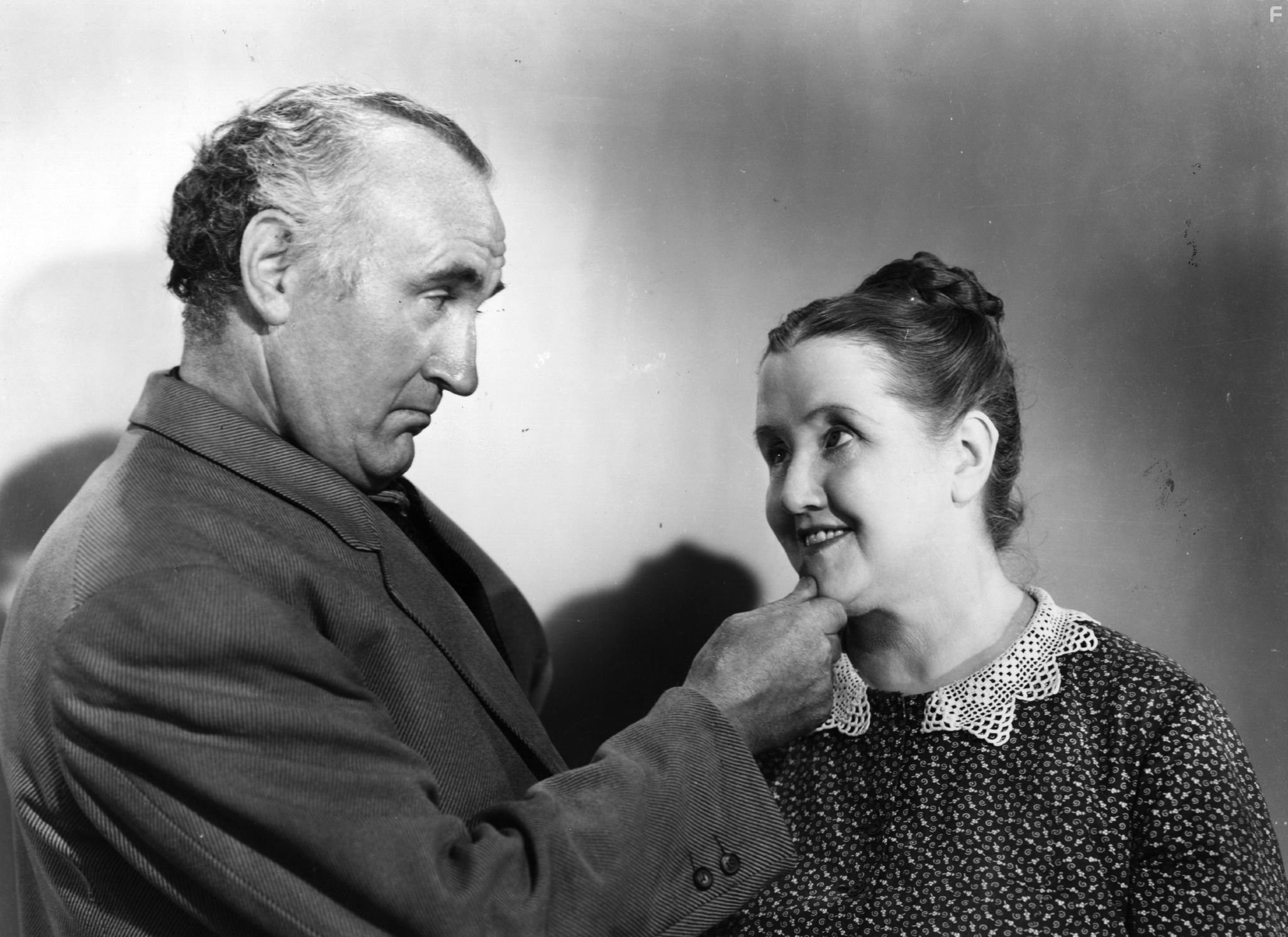 Sara Allgood and Donald Crisp in Как зелена была моя долина (1941)