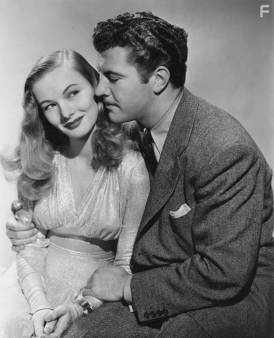 Veronica Lake and Robert Preston in Оружие для найма (1942)