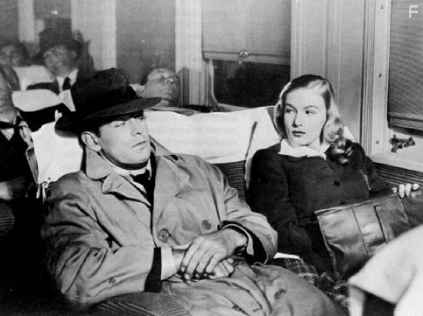 Alan Ladd and Veronica Lake in Оружие для найма (1942)