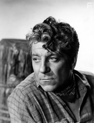 Jean Gabin in Moontide (1942)