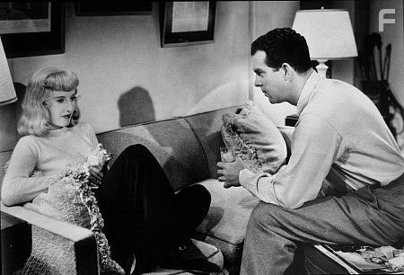 "Double Indemnity" Barbara Stanwyck, Fred MacMurray 1944 Paramount / MPTV