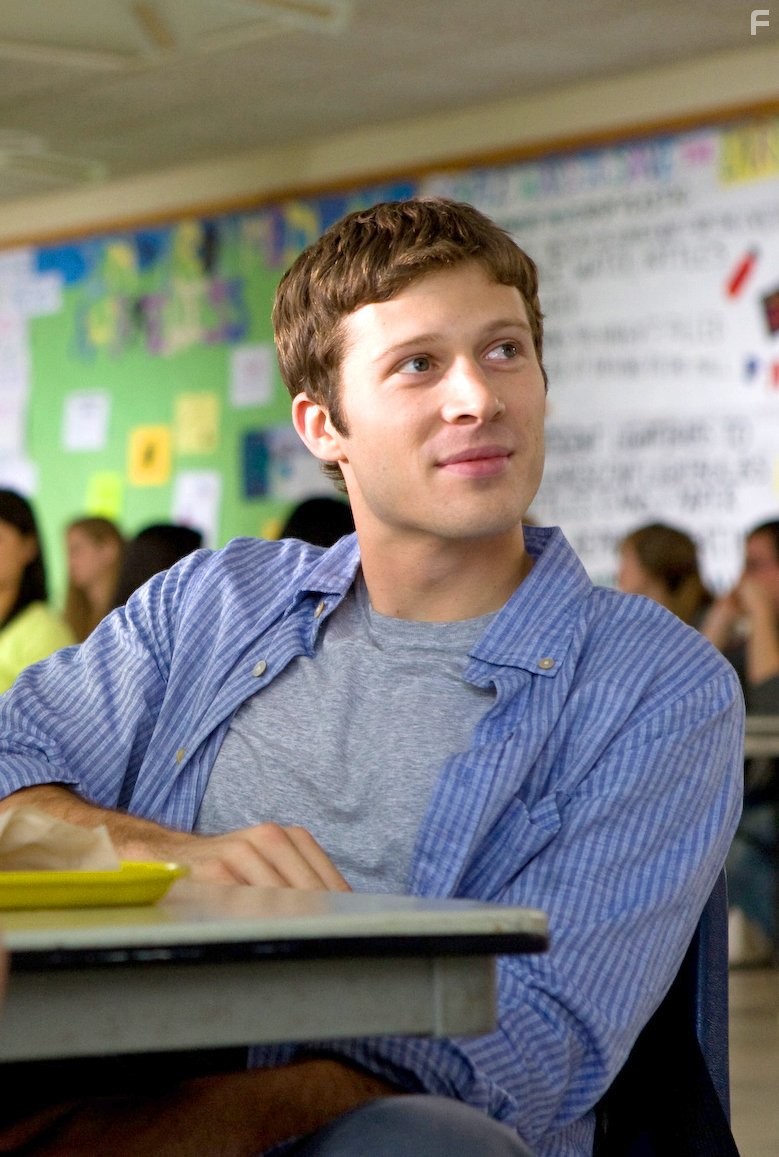 Zach Gilford in Вызов (2009)