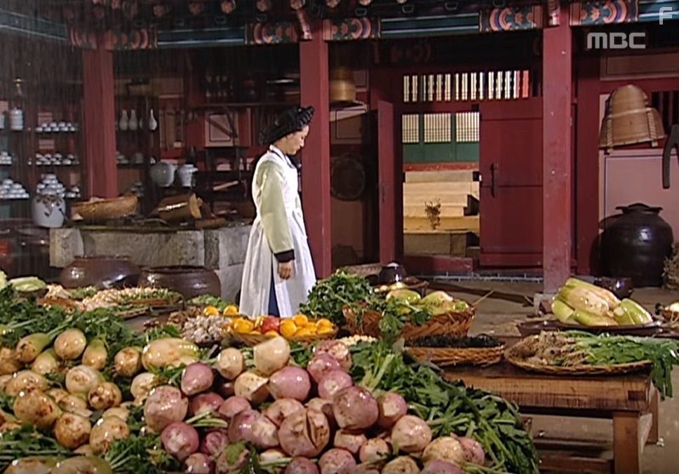 Mi-kyeong Yang in Жемчужина дворца (2003)
