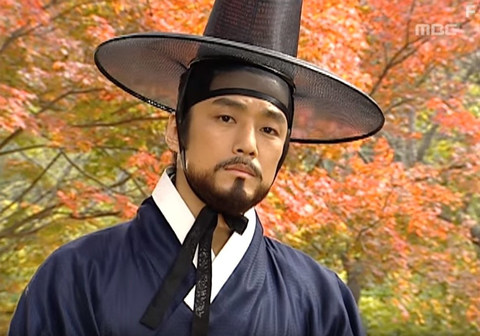 Jin-hee Ji in Жемчужина дворца (2003)