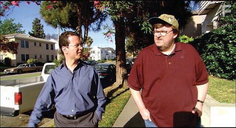 Michael Moore in Боулинг для Колумбины (2002)