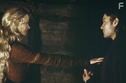 Nicole Kidman and Jude Law in Холодная гора (2003)