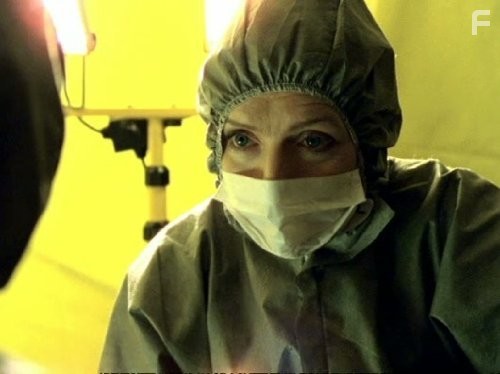 Claire Rushbrook in Современный потрошитель (2009)