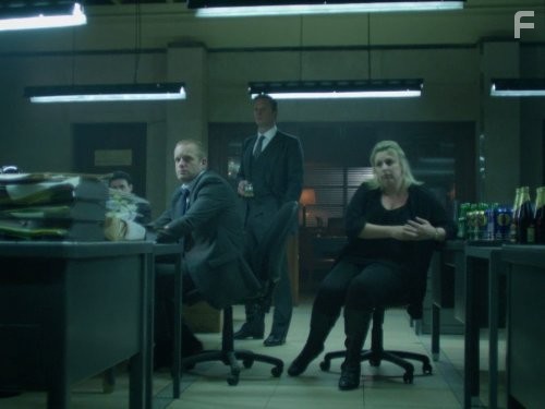 Rupert Penry-Jones, Ben Bishop, and Hannah Walters in Современный потрошитель (2009)