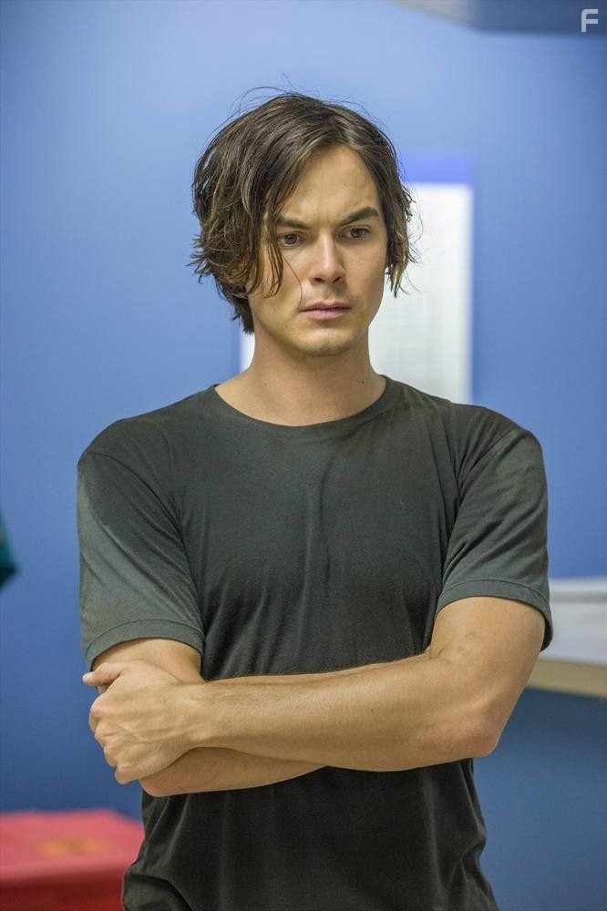 Tyler Blackburn in Рейвенсвуд (2013)