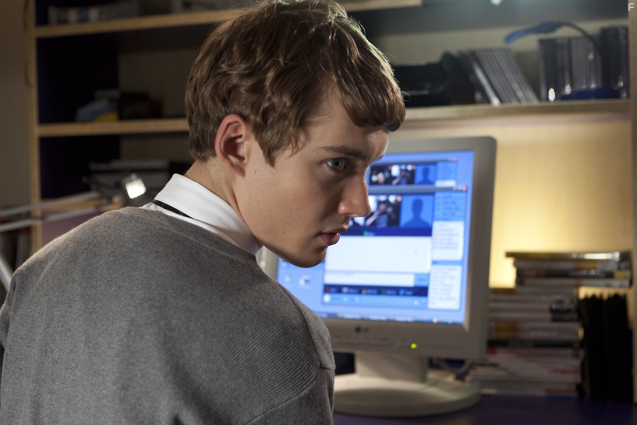 Toby Regbo in Ты хочешь, чтобы я его убил? (2013)