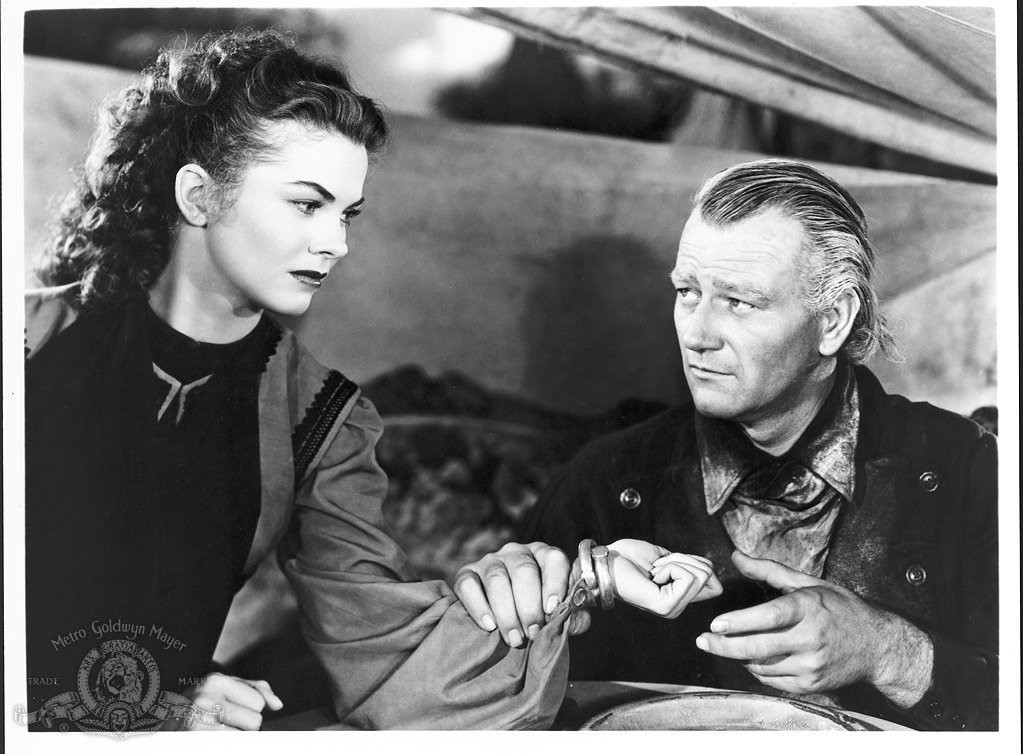 John Wayne and Joanne Dru in Красная река (1948)