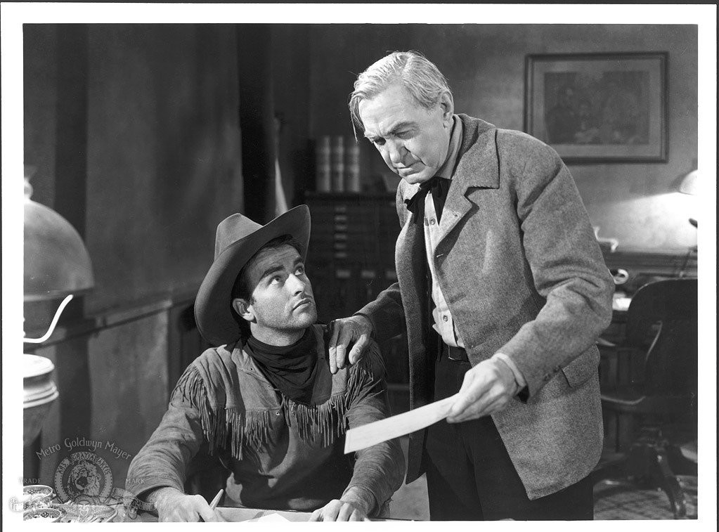 Montgomery Clift and Harry Carey in Красная река (1948)