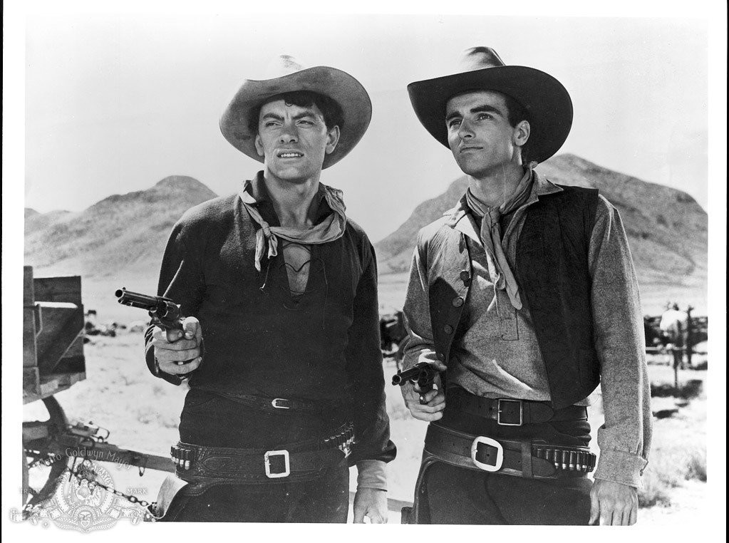 Montgomery Clift and John Ireland in Красная река (1948)