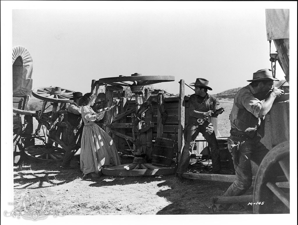 Montgomery Clift and Joanne Dru in Красная река (1948)