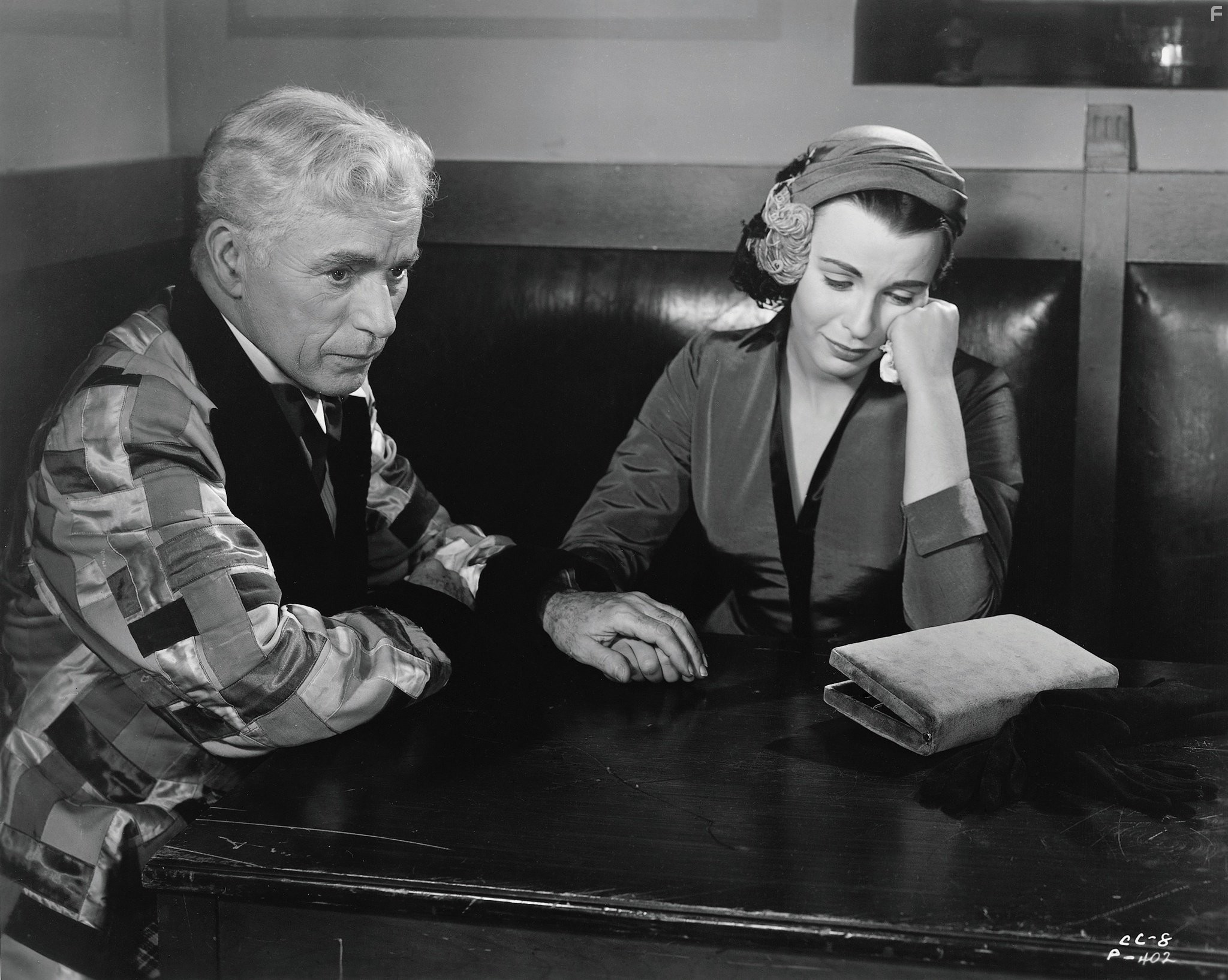 Charles Chaplin and Claire Bloom in Огни рампы (1952)