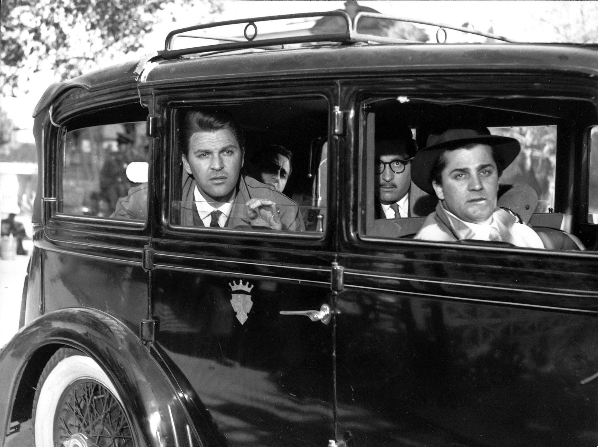 Маменькины сынки (1953)