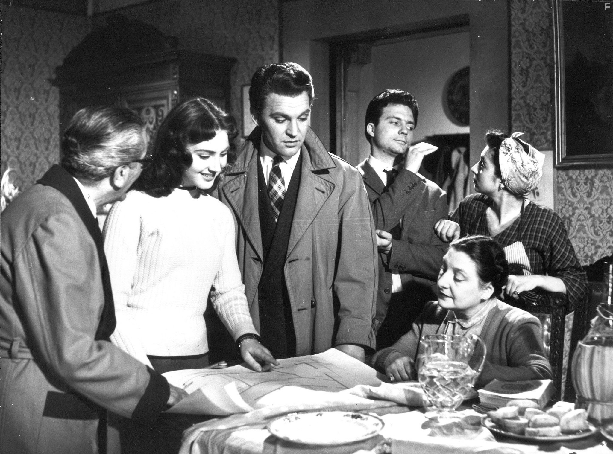 Franco Interlenghi in Маменькины сынки (1953)