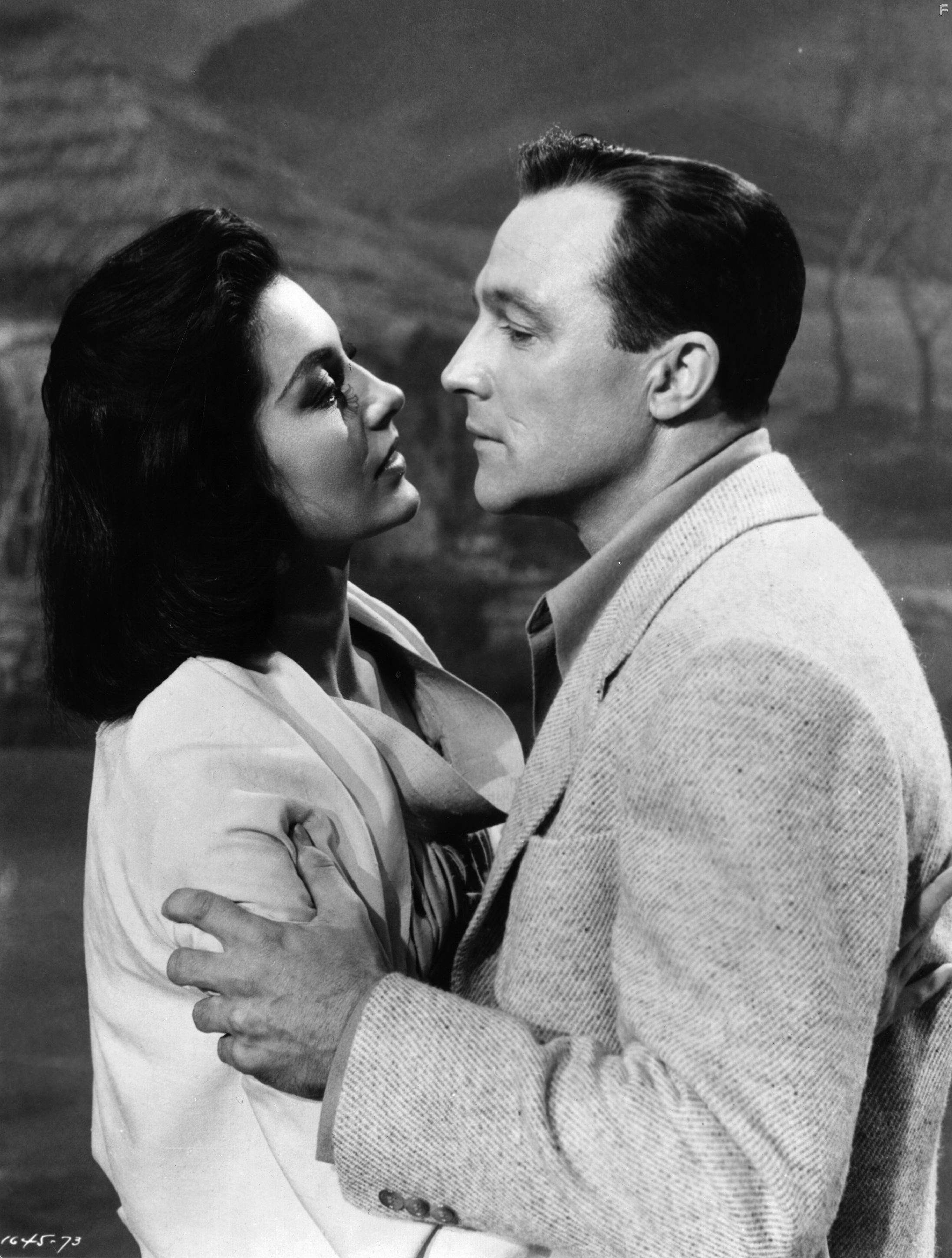 Gene Kelly and Cyd Charisse in Бригадун (1954)