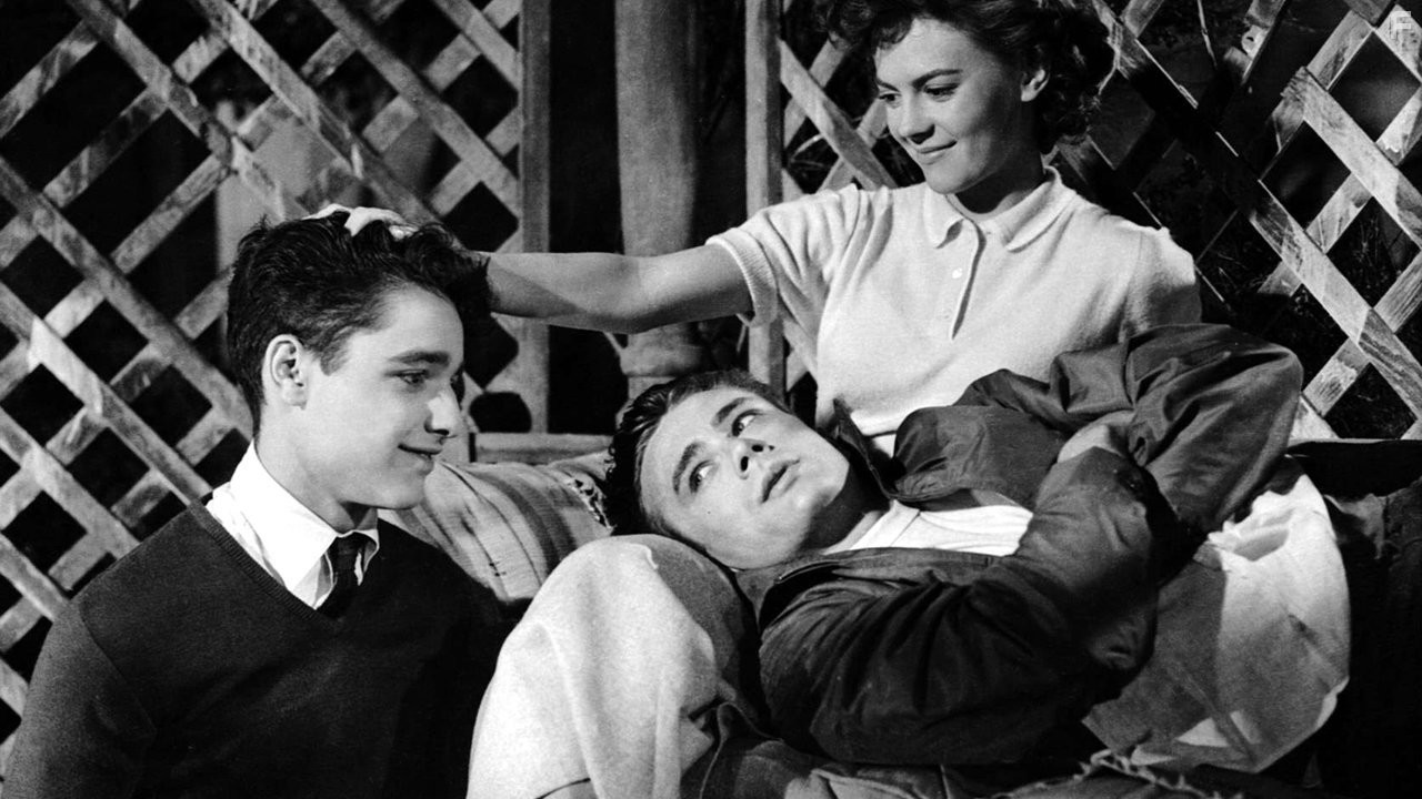 James Dean, Natalie Wood, and Sal Mineo in Бунтарь без идеала (1955)