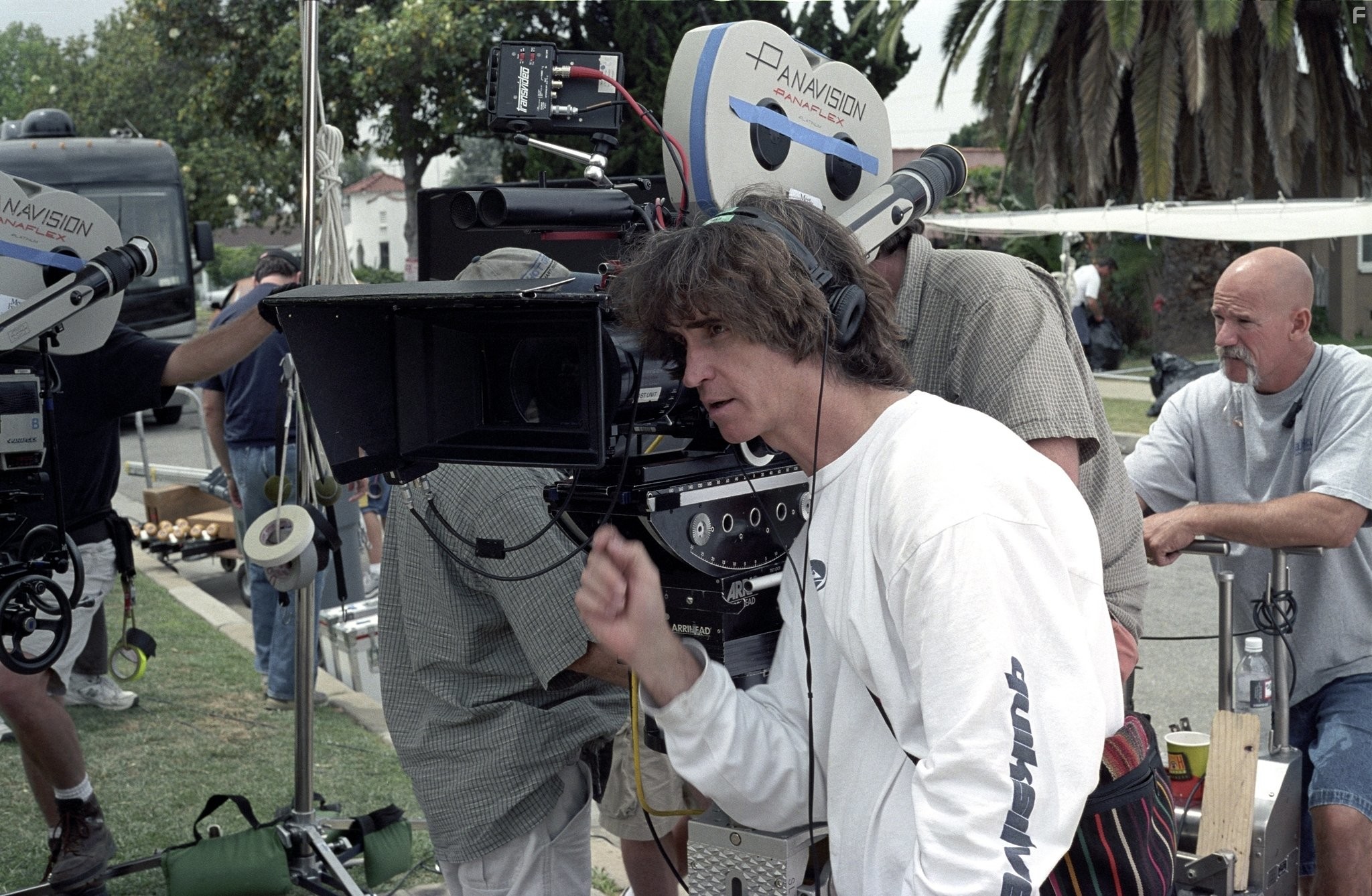 Jay Roach in Знакомство с Факерами (2004)