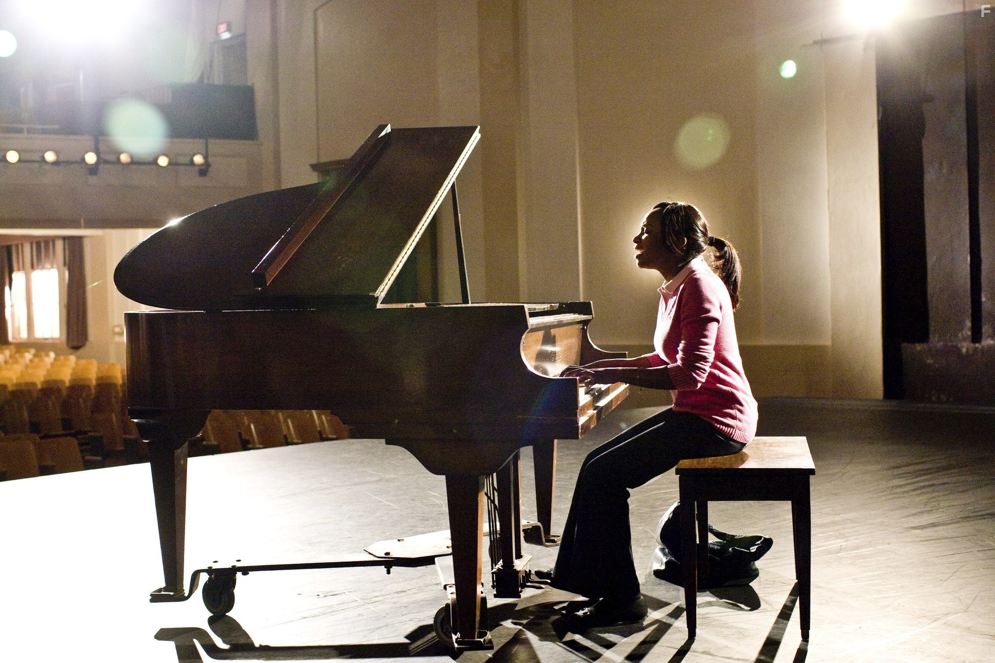 Naturi Naughton in Слава (2009)