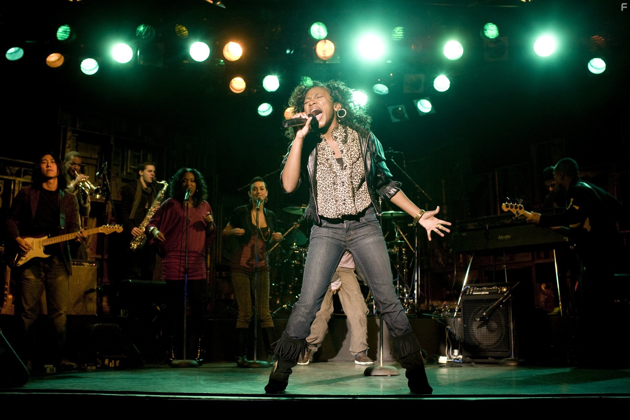 Naturi Naughton in Слава (2009)