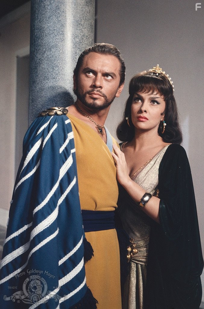 Yul Brynner and Gina Lollobrigida in Соломон и Шеба (1959)