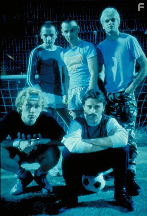 Ewan McGregor, Robert Carlyle, Jonny Lee Miller, Ewen Bremner, and Kevin McKidd in На игле (1996)