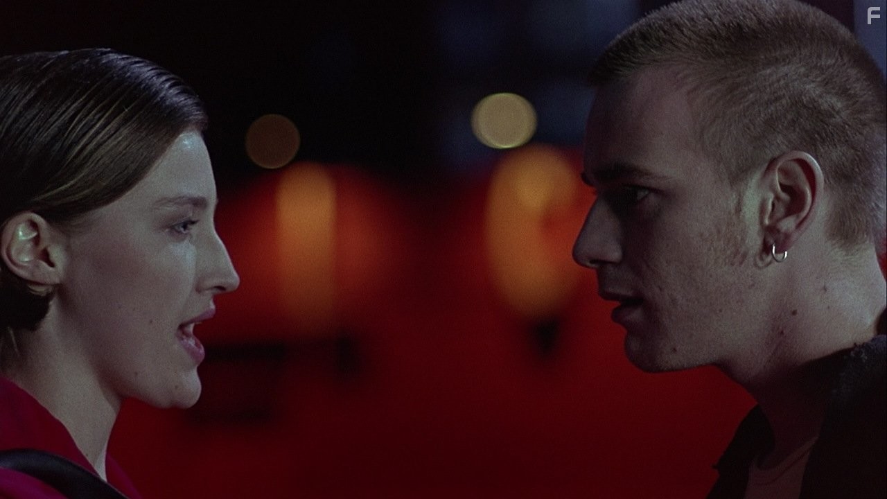 Ewan McGregor and Kelly Macdonald in На игле (1996)