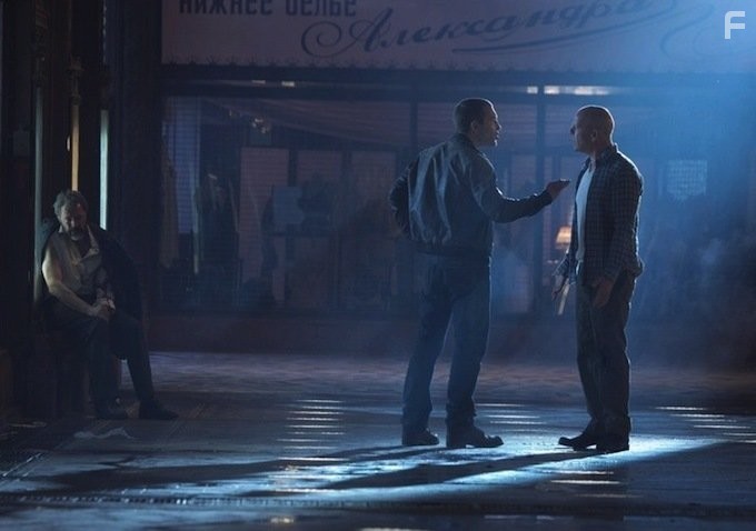 Bruce Willis, Sebastian Koch, and Jai Courtney in Крепкий орешек: Хороший день, чтобы умереть (2013)