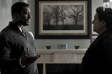 Ian McShane and Eamonn Walker in Короли (2009)
