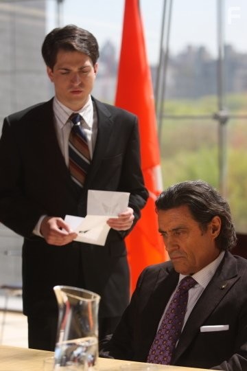 Ian McShane in Короли (2009)