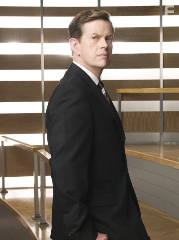 Dylan Baker in Короли (2009)