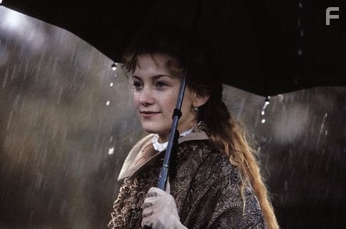 Kate Hudson as Ethne