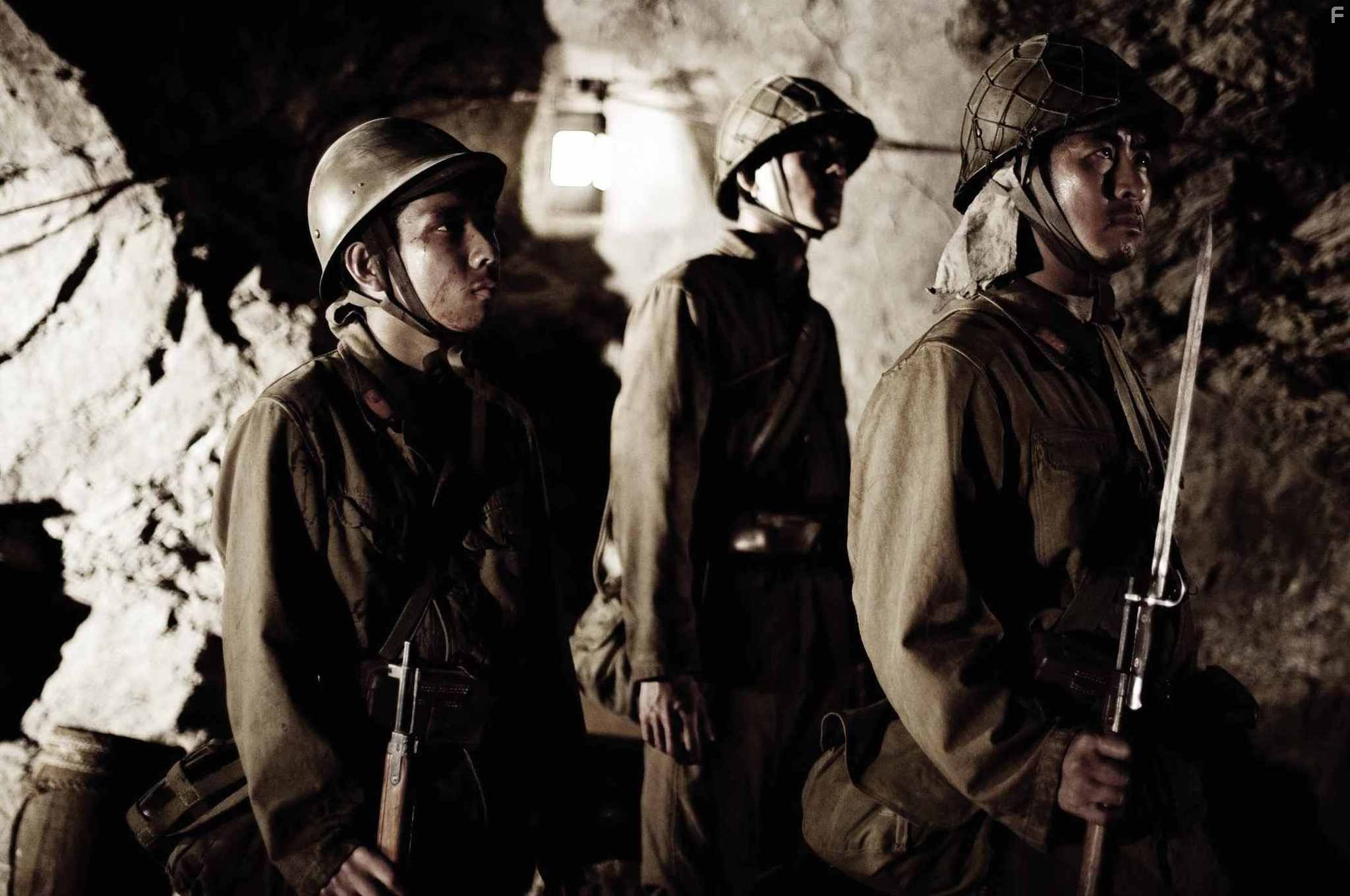 Kazunari Ninomiya and Yuki Matsuzaki in Письма с Иводзимы (2006)