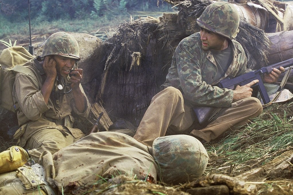 Nicolas Cage and Adam Beach in Говорящие с ветром (2002)