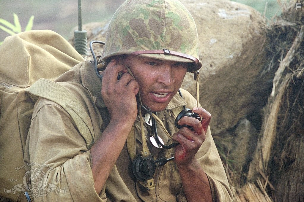 Adam Beach in Говорящие с ветром (2002)