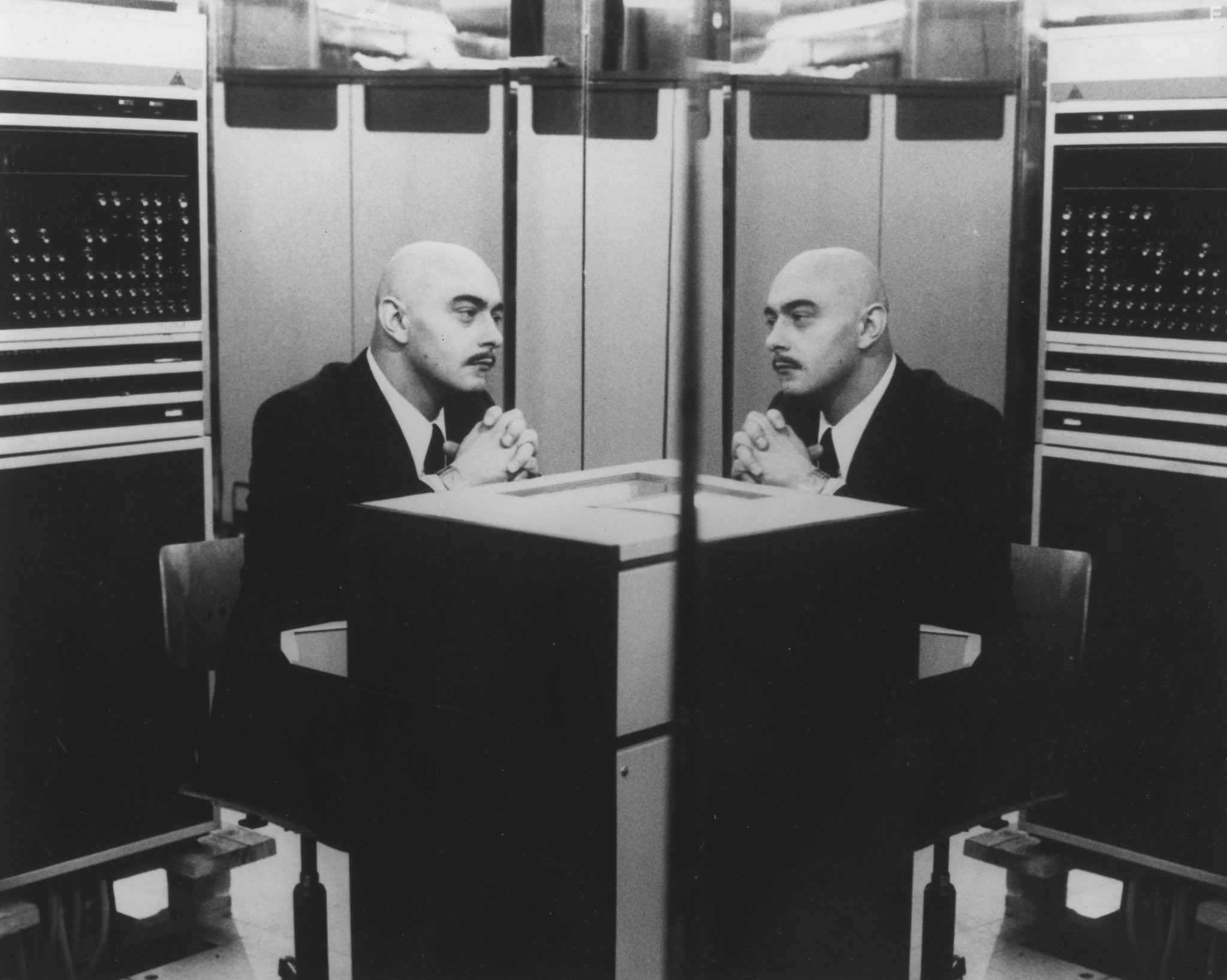 Kurt Raab in Мир на проводе (1973)